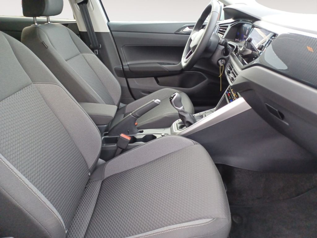 Fahrzeugabbildung Volkswagen Polo 1.0 Life Navi, NSW, Shzg, Climatronic, WR