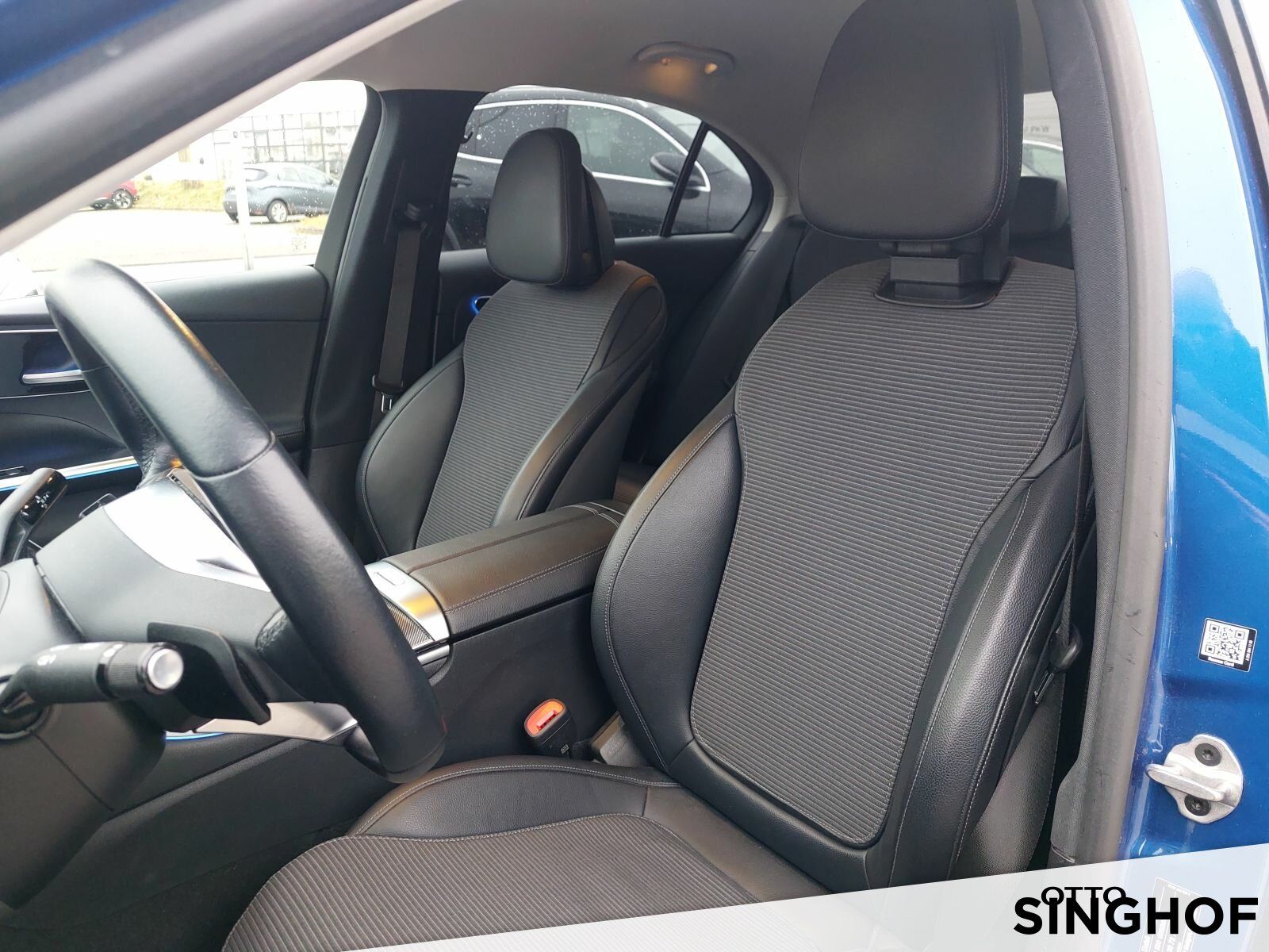 Fahrzeugabbildung Mercedes-Benz C 300 Avantgarde +Night+ LED digital+Distronic+