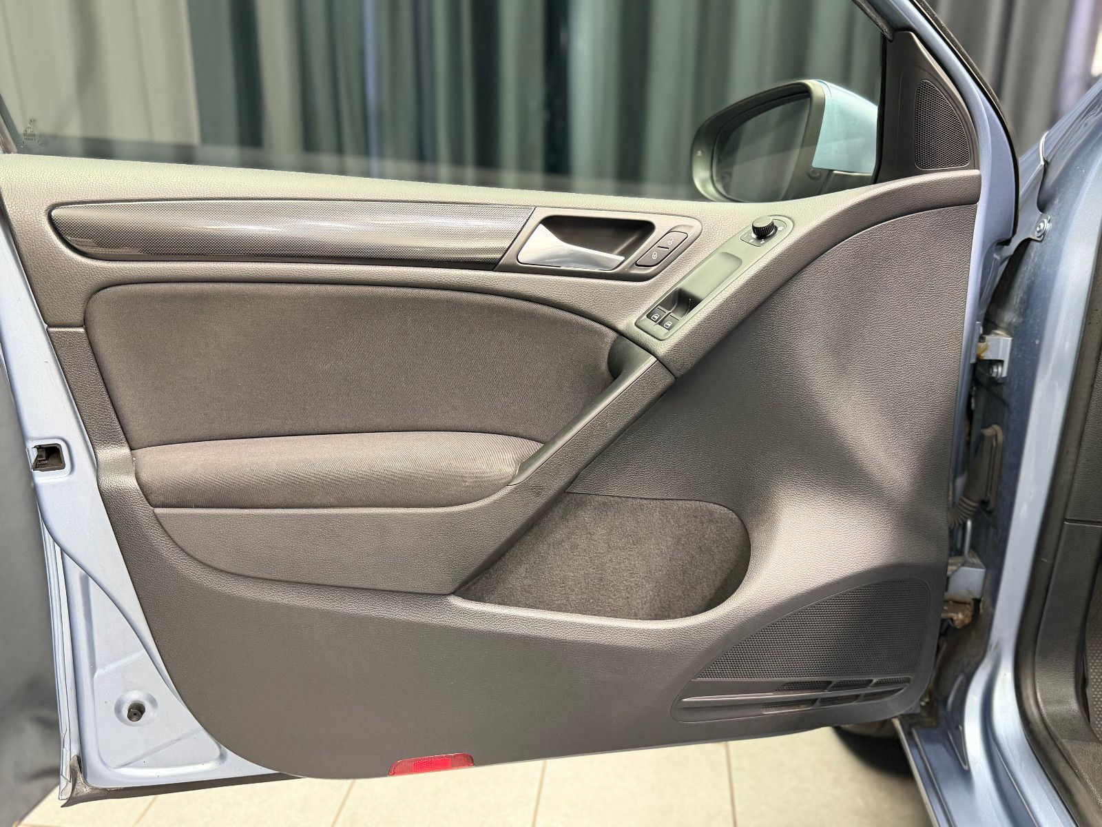 Fahrzeugabbildung Volkswagen Golf VI Comfortline |AHK|1.HAND