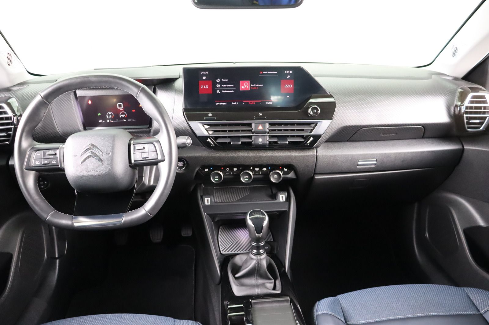 Fahrzeugabbildung Citroën C4 1.2i Feel Pack * LED * Navi * LRHZ *