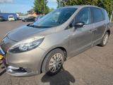 Renault Grand Scenic Bose Edition ENERGY TCe 115 Sta... - Renault Grand Scenic aus 2012: Bose Edition