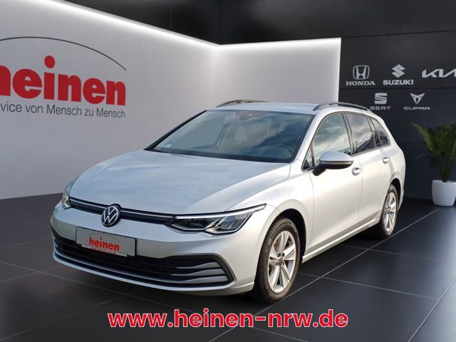 Volkswagen Golf VIII Variant 1.5 eTSI DSG MHEV Life LED ACC