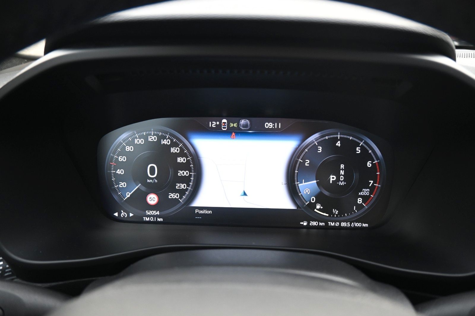 Fahrzeugabbildung Volvo XC40 T3 R Design *PANO*RFK*H&K*Leder*