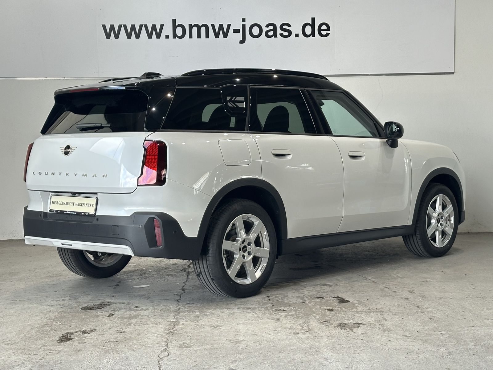 Fahrzeugabbildung MINI Countryman C Classic Trim Paket M Panorama Glasd