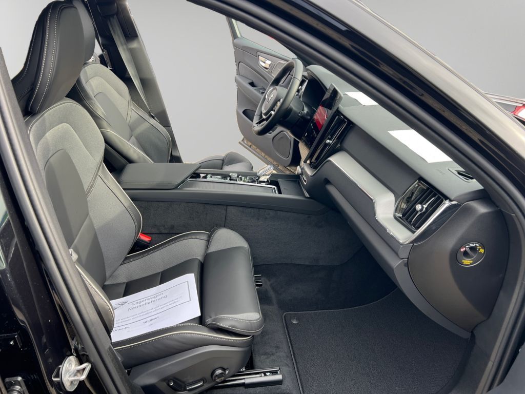 VOLVO XC60 T8AWDPlug-in H.Plus Black Edition,Lagom-P. VOLVO XC60 T8AWDPlug-in H.Plus Black Edition,Lagom-P.