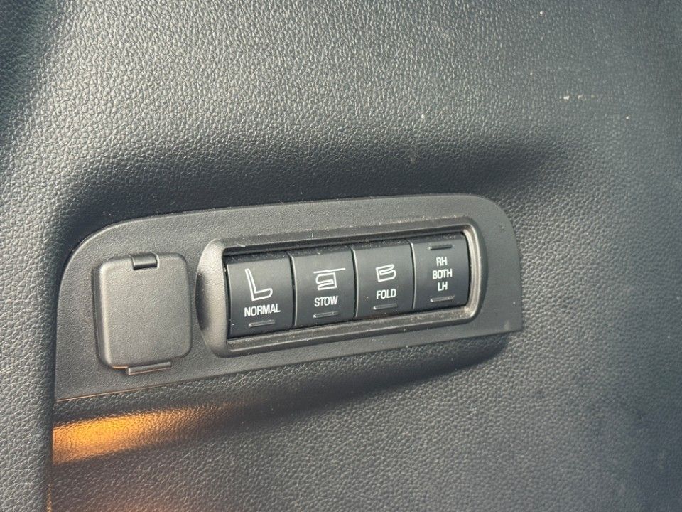 Fahrzeugabbildung Ford Explorer 3.5 Ecoboost 4x4 Sport Leder PDC