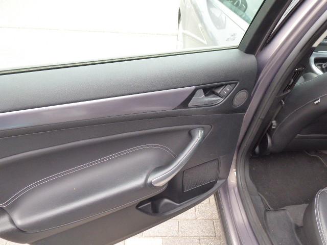 Ford Mondeo 2012 — photo 9
