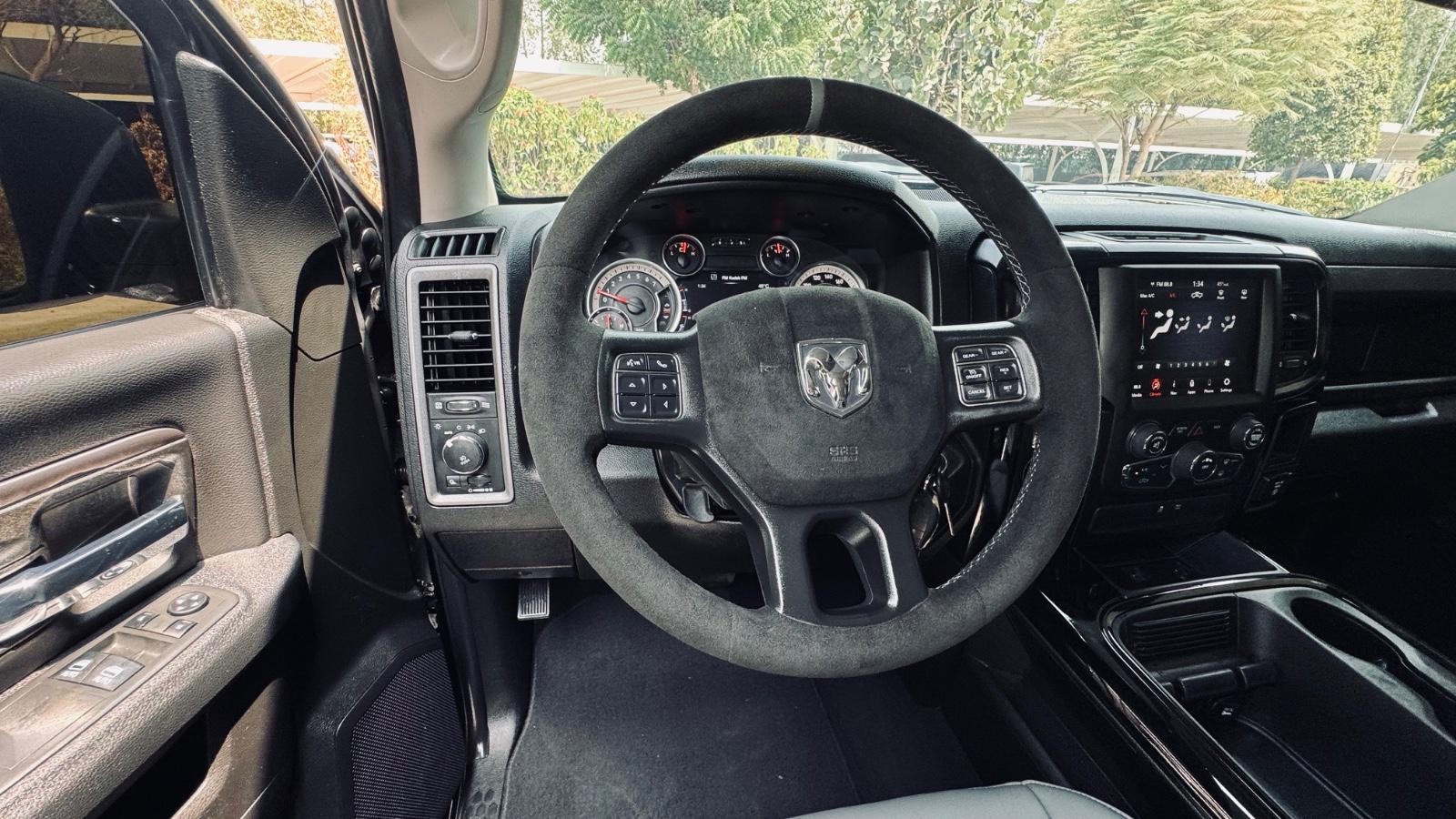 Dodge 5.7*V8*4X4*SINGLE*RAMBOX*CLEAN-CARFAX*AHK*NAVI*