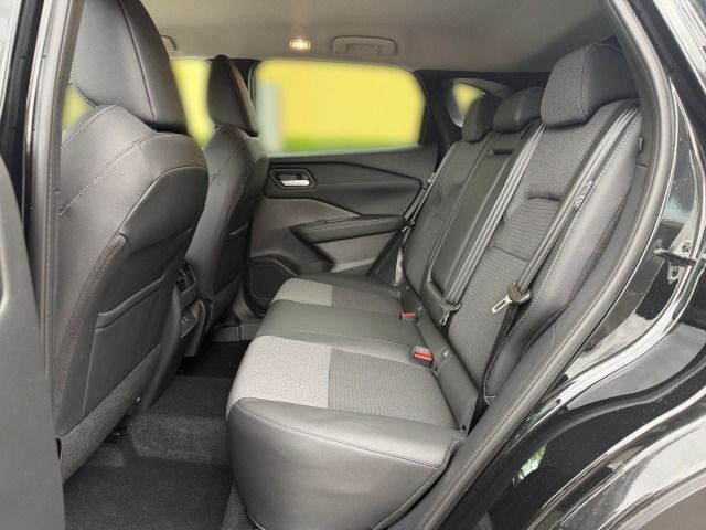 Fahrzeugabbildung Nissan QASHQAI 1.3 DIG-T MHEV 140 PS MT 4x2 N-Connecta