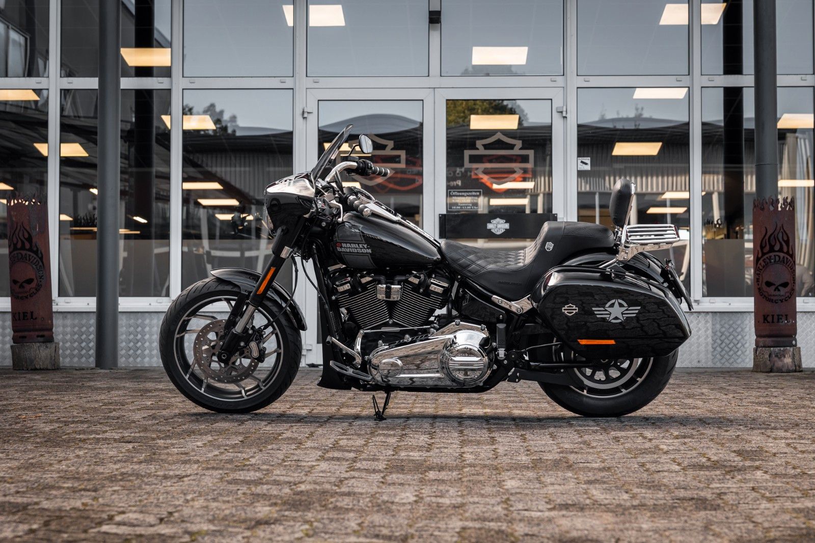 Fahrzeugabbildung Harley-Davidson FLSB Sport Glide Softail - JEKILL & HYDE STAGE 1