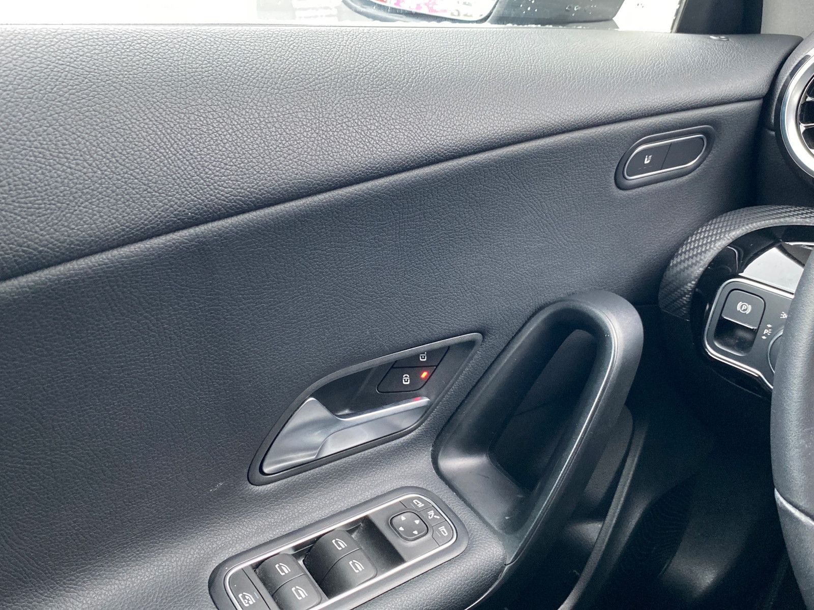 Mercedes-Benz CLA 220 ALLRAD DigTach*Led*Distro*DAB*Soundsyste foto 24