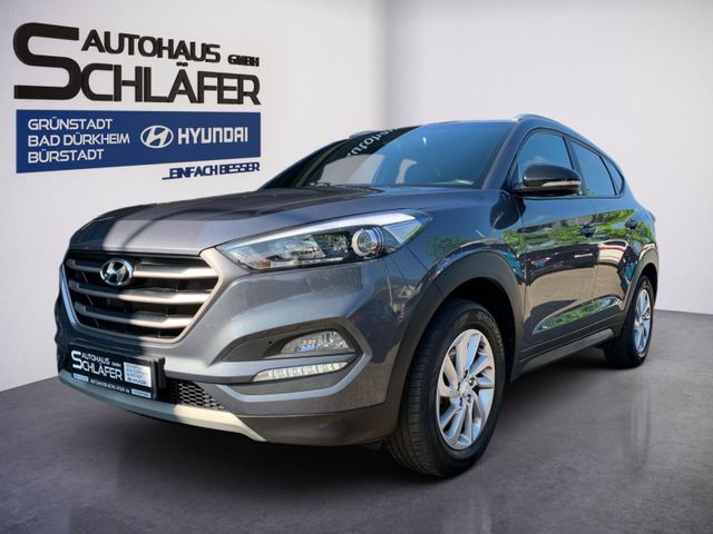 Hyundai TUCSON 1.6 Passion Navi 8xbereift