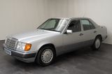 Mercedes-Benz 260 E - Mercedes-Benz 260 mit Benzin-Antrieb: Limousine