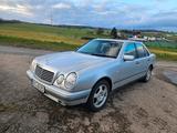 Mercedes-Benz Mercedes Benz E220 CDI W210 - gebrauchte Mercedes-Benz E 220 aus dem Jahr 1998