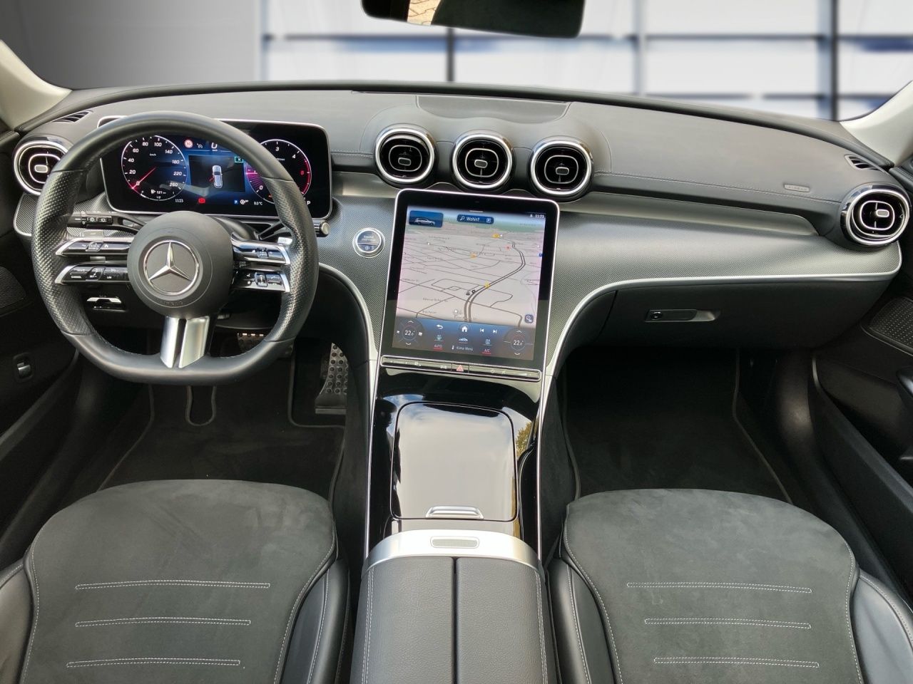 Fahrzeugabbildung Mercedes-Benz C 220 d T AMG Pano+Totw+LED+Ambi+Kamera+EasyPack