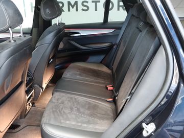 BMW X5 40d M-Paket Pano H&K LED STHZ 360K 20Alu