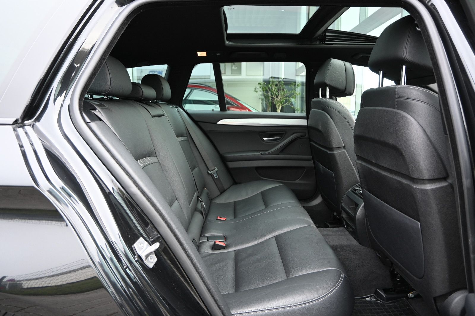 Fahrzeugabbildung BMW 535d xDr Touring Luxury °HUD°H/K°SITZKLIMA°STHZG