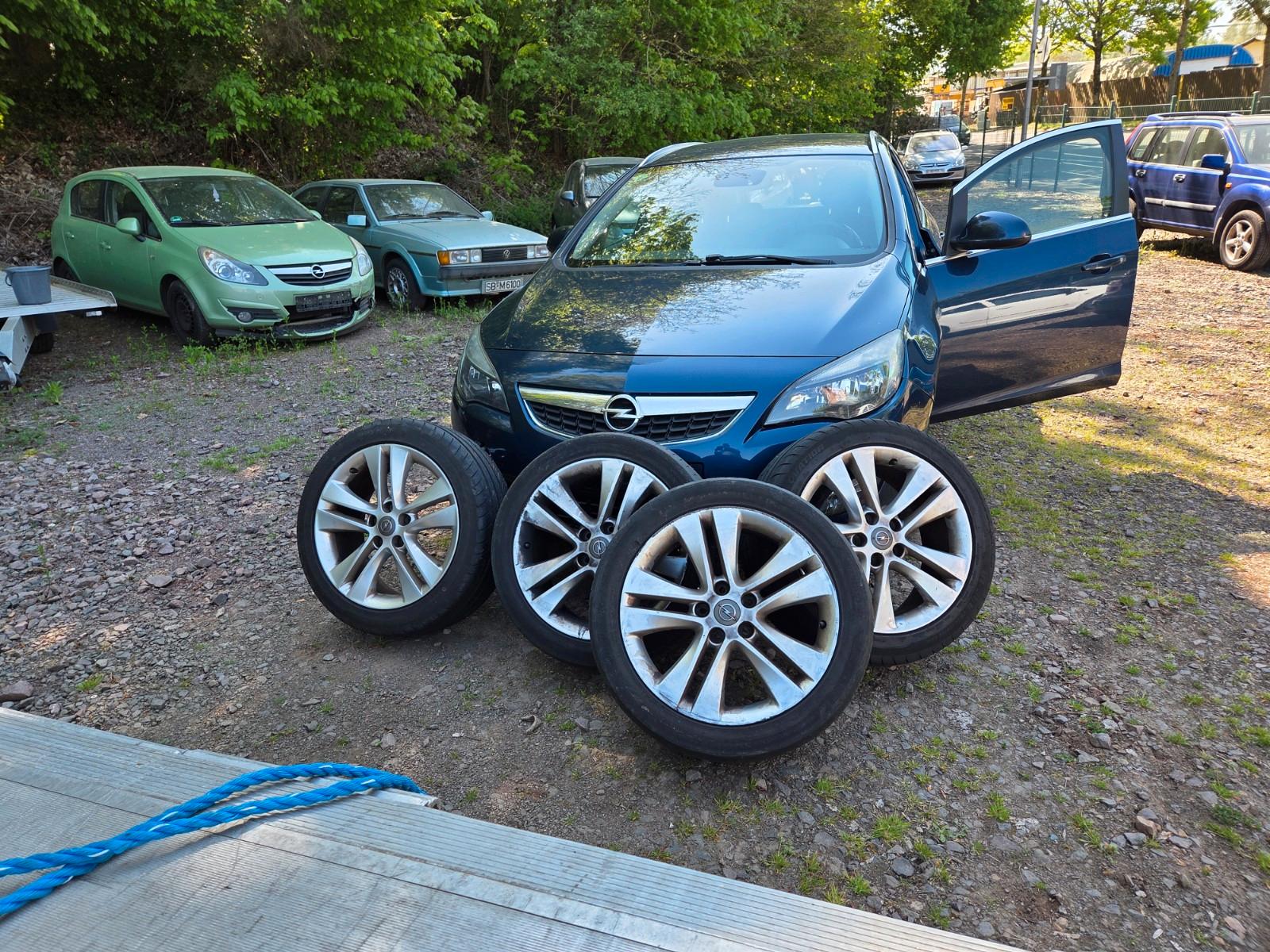 Opel Astra J Sports Tourer Sport