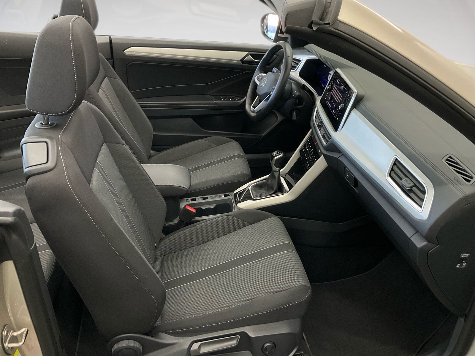 Volkswagen T-Roc - Bild 9