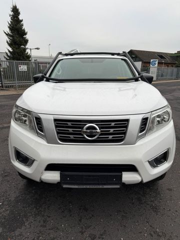 Nissan Navara NP300 Visia Double Cab 4x4