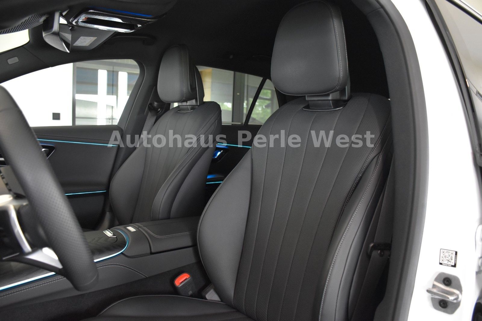 Mercedes-Benz E 300 de 4Matic T AMG Line Advanced Plus"AHK"LED foto 15