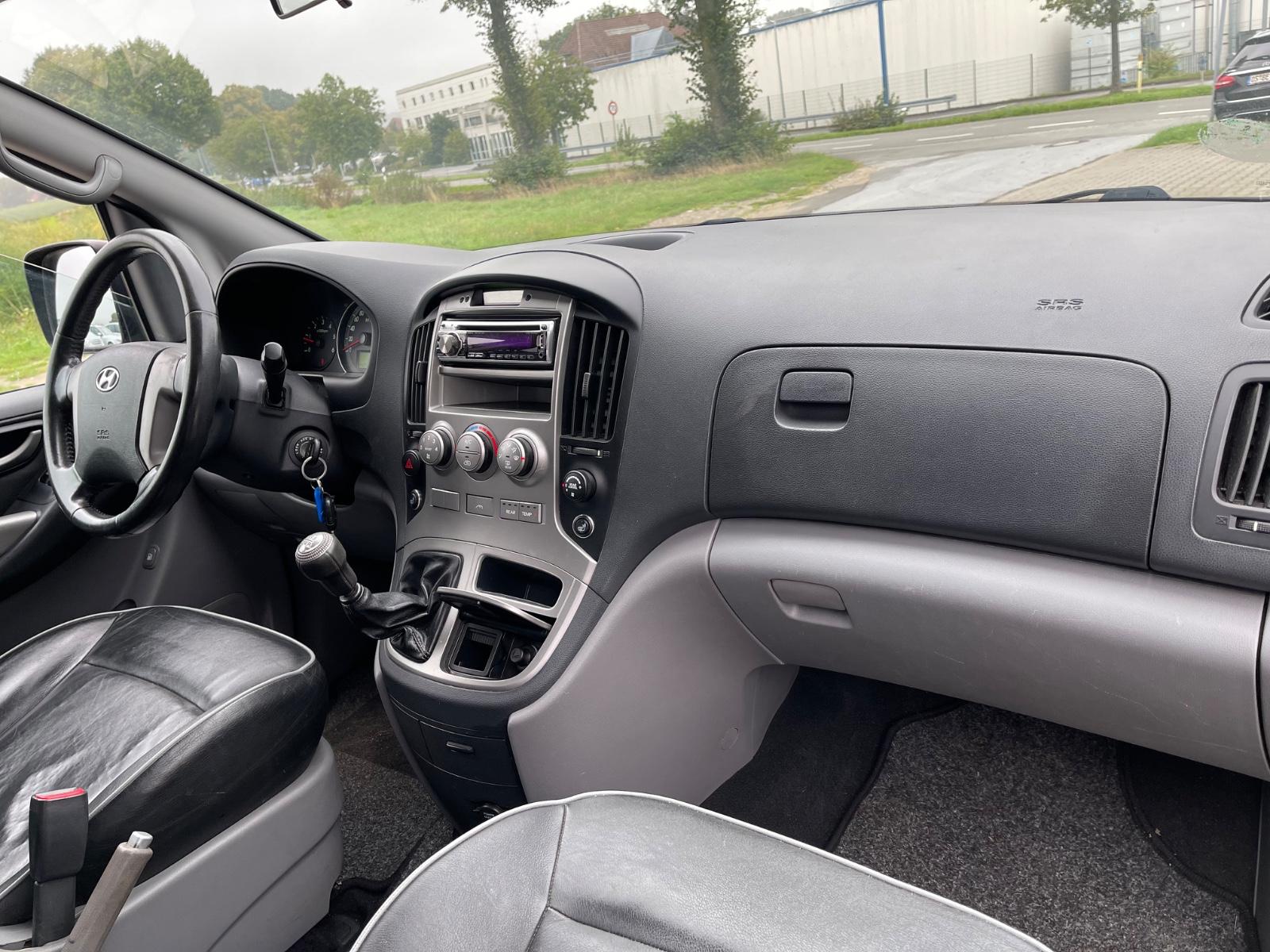 Hyundai H-1 Travel Premium