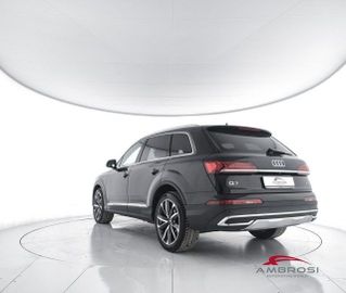 Audi Q7 - 1