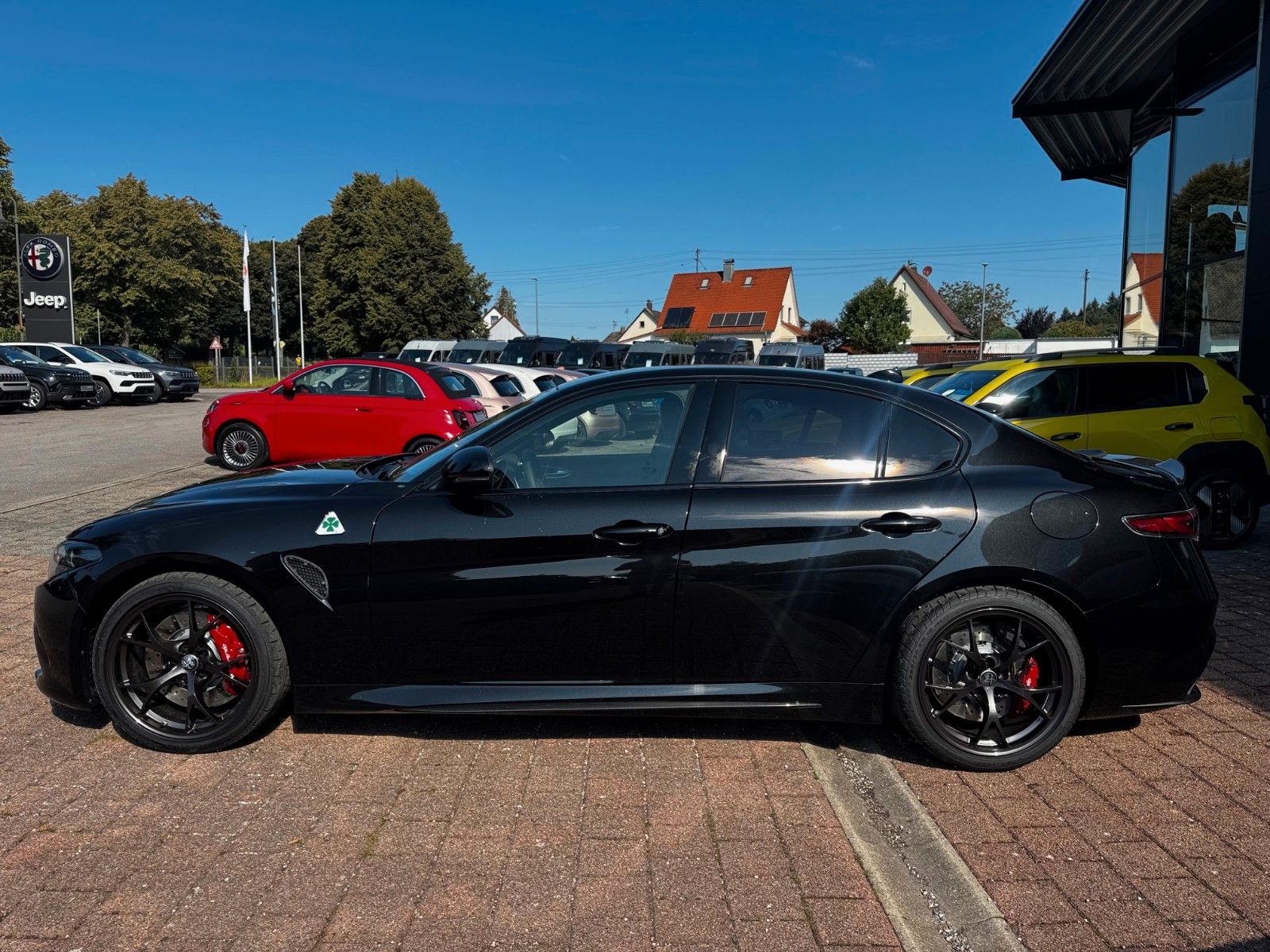 Fahrzeugabbildung Alfa Romeo Giulia 2.9 V6 Bi-Turbo 520PS Quadrifoglio Techp.