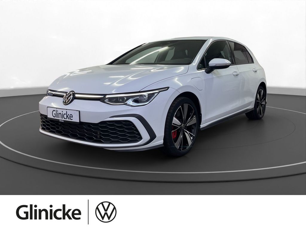 Volkswagen Golf GTE LED LM 18" Navi PDC vo+hi ACC App-Conne