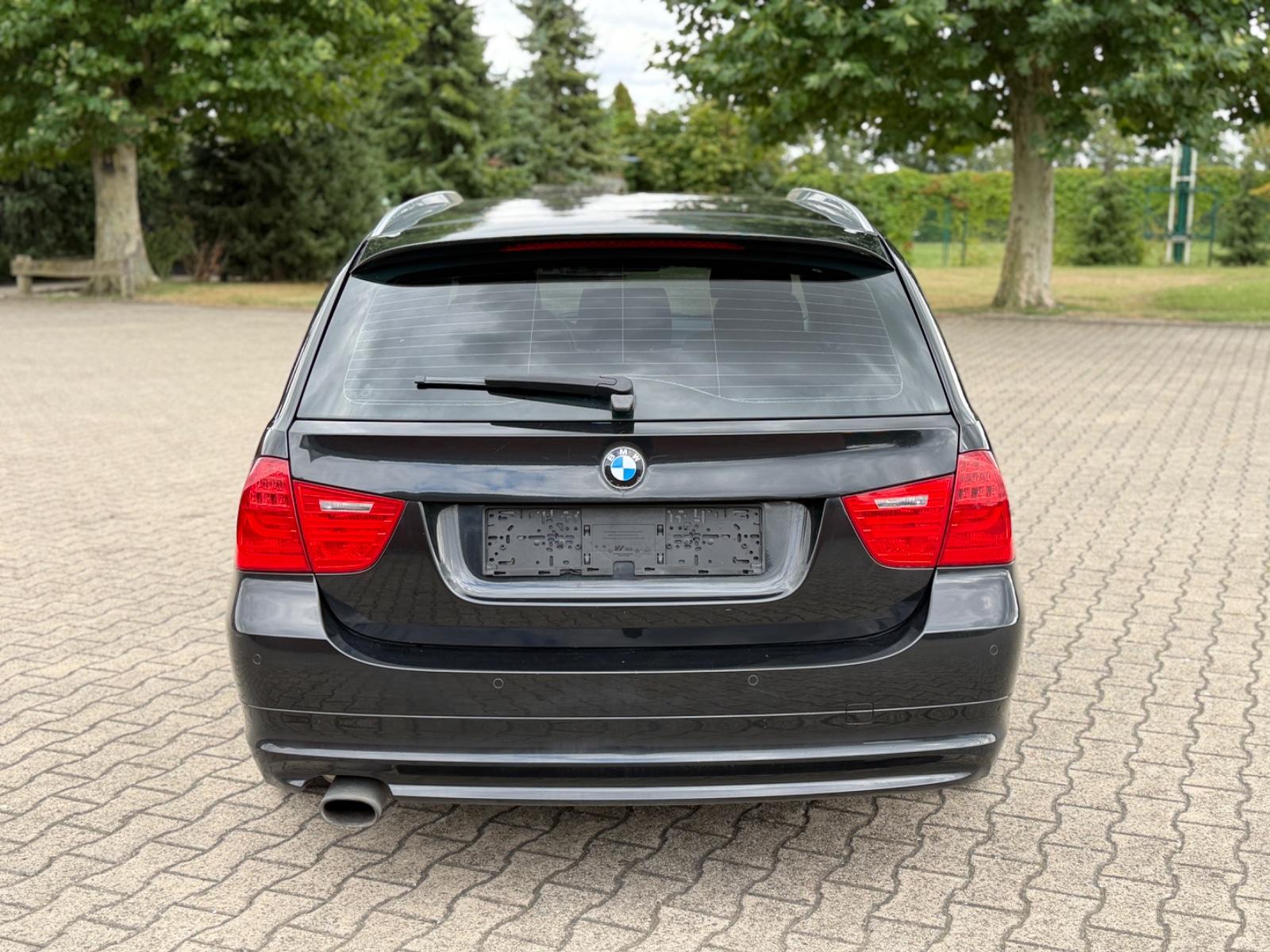 BMW 318 2011 — engine 1.995 cm³, 143 HP (105kW)