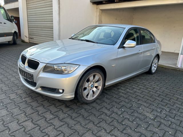 BMW 318 Baureihe Alu Navi SHZ Klimaaut Tüv 09/25