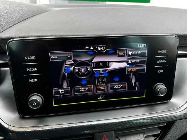 Scala Style KAMERA,LED;PDC;KESSY;CARPLAY