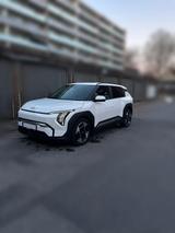 Kia EV3 58 kWh 150 kW Earth Frontantrieb Earth