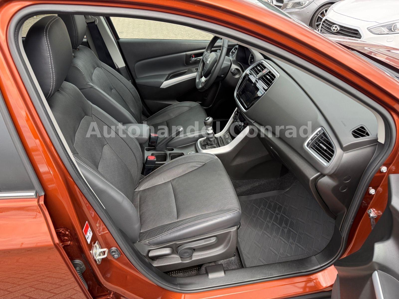 Suzuki (SX4) S-Cross 1.4 BoosterJet*4WD*LEDER*AHK*LED