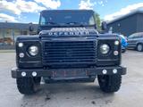 Land Rover Defender 90 Standheizung Kamera LED Recaro - Land Rover Defender: Schwarz