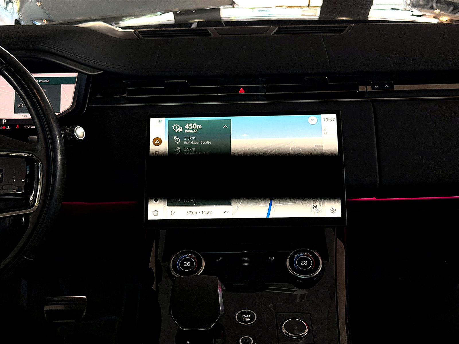 Fahrzeugabbildung Land Rover Range Rover Sport Dynamic SE/PANO/3D''KAMER/MERI