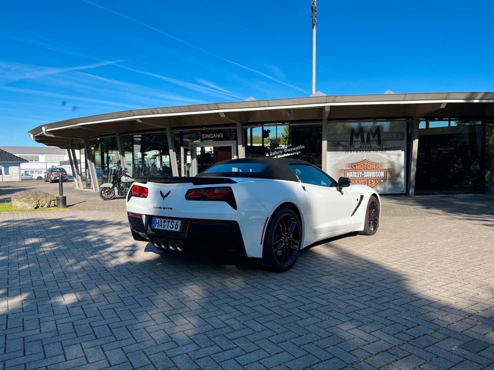 Fahrzeugabbildung Corvette C7 6.2 V8 AT8 Stingray Cabrio 3LT