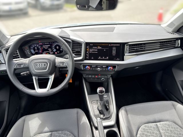 A1 Sportback 35 TFSI S LINE NAVI+LED+VCP+PDC+SMA