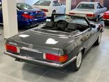 Mercedes-Benz SL 560 EU Umbau, frischer Lack, unfallfrei  - schwarze Mercedes-Benz SL 560