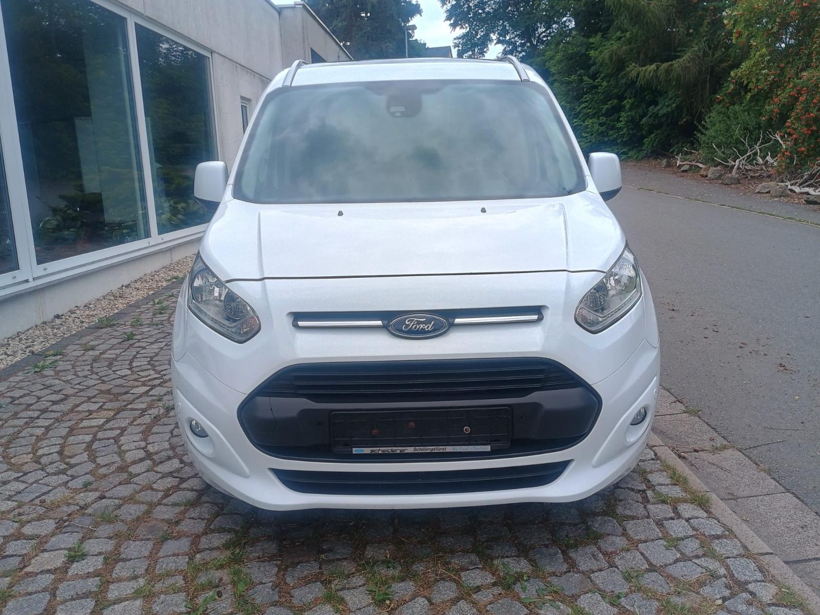 Ford Grand Tourneo Connect Titanium