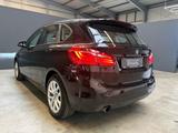 BMW 218i Active Tourer LED/Navi/PDC/Automatik - BMW 218 mit Benzin-Antrieb: Van, Automatik