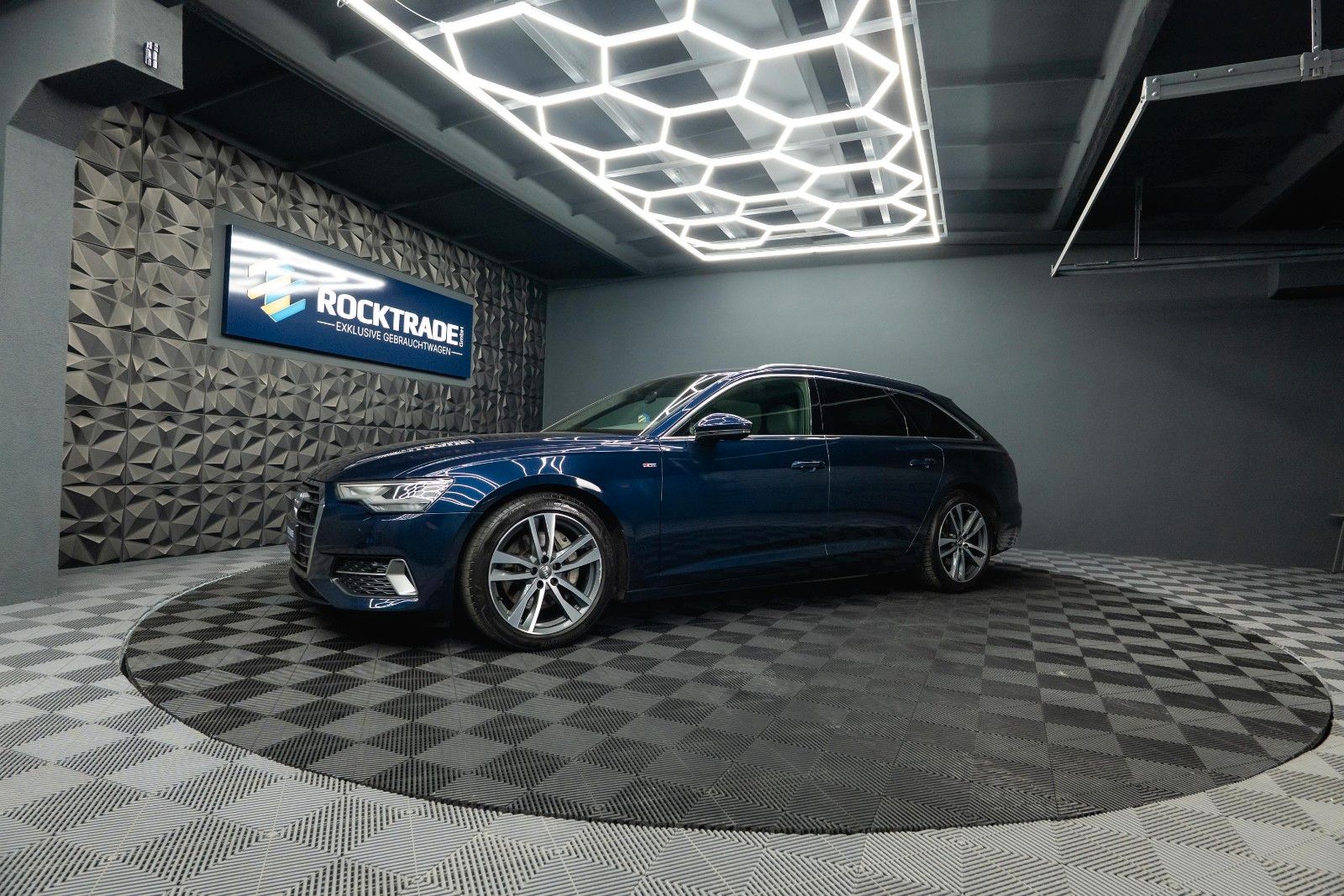 Fahrzeugabbildung Audi A6 Avant 50 TDI quattro S-Line Sport Plus | ACC