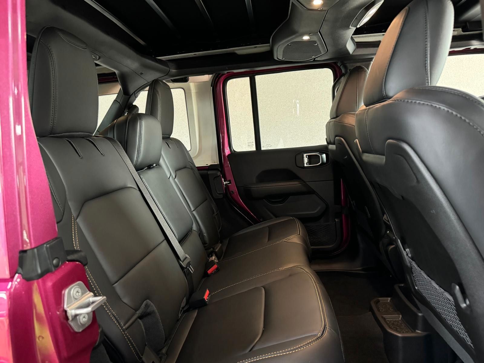 Fahrzeugabbildung Jeep 392 FINAL EDIT. 6.4L-V8 SKY ONE-WINDE-AHK 3.5To.
