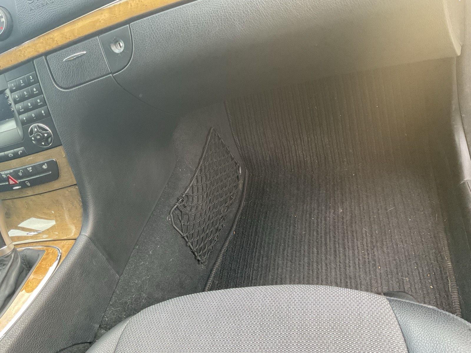 Mercedes-Benz E220 2008 — photo 14