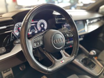 Audi A3 Sportback 35 TFSI S line *AHK*LED*Klima*
