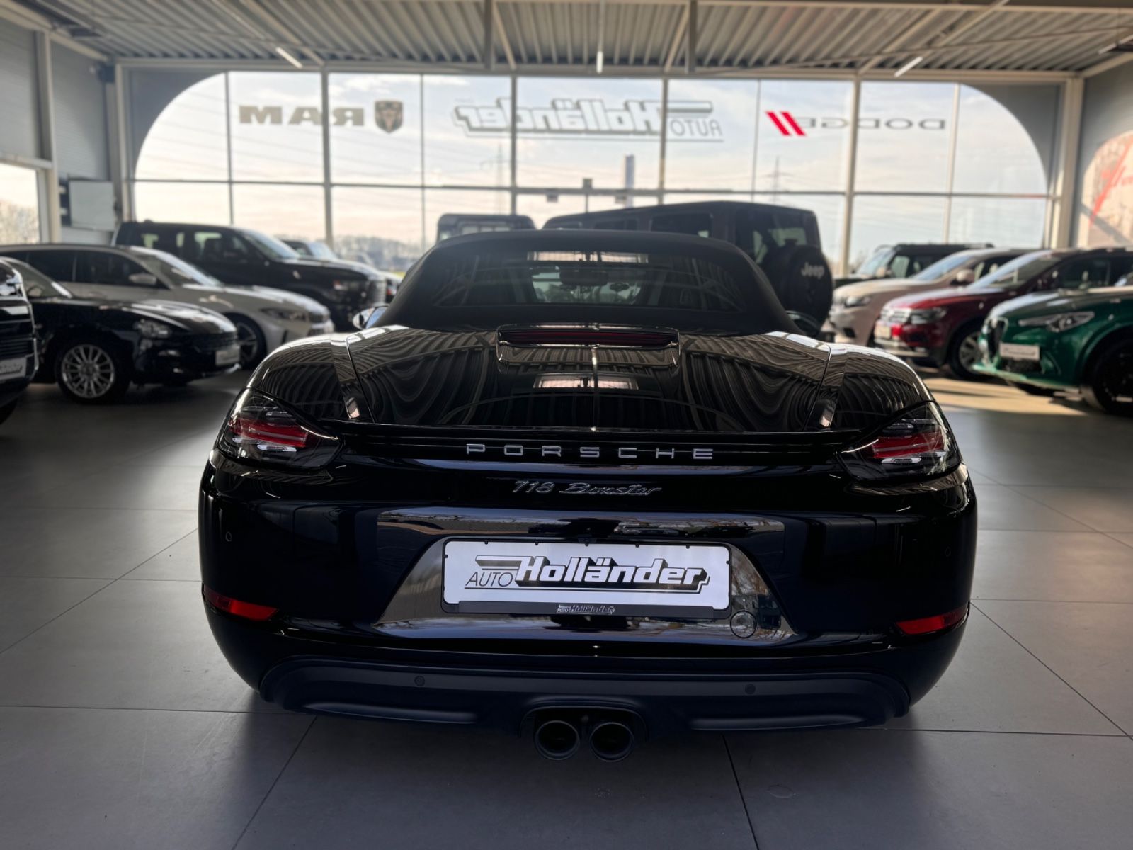 Fahrzeugabbildung Porsche 718 Boxster 2.0 "Bi-Xenon PASM Sport-Auspuff"