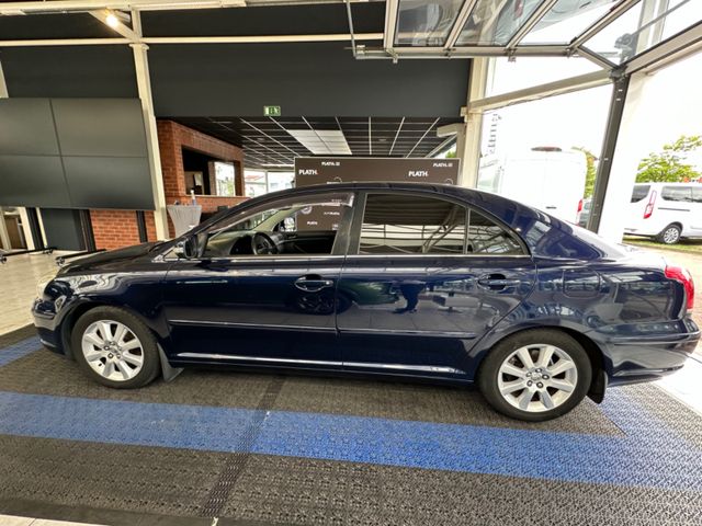 Toyota Avensis  1.8 Executive Liftback *`Xenon*