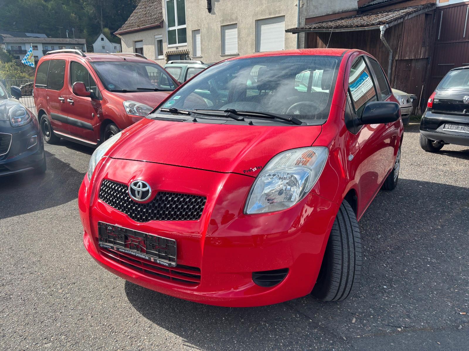 Toyota Yaris Cool