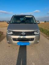 Volkswagen T5 Multivan NEUER MOTOR  17000km - VW T5 Gebrauchtwagen in Freiburg