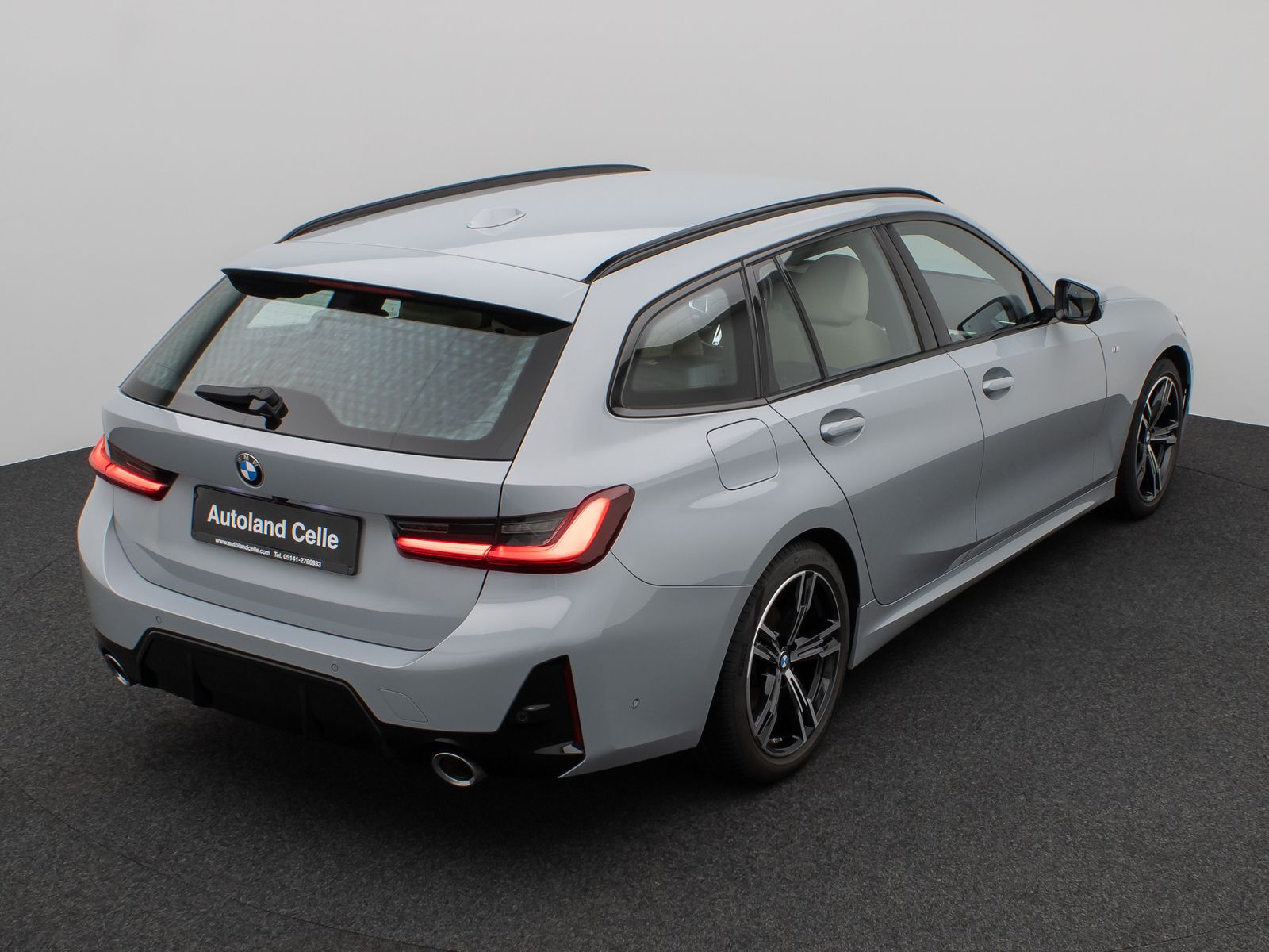 Fahrzeugabbildung BMW 320d M Sport Kamera DAB HUD Fernlichtassis Alarm